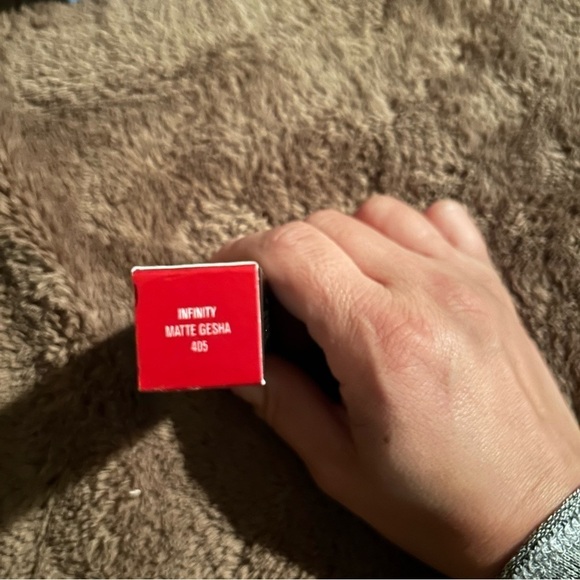 NIB LONG-WEAR MATTE LIP COLOR, Infinity Matte Gesha - Picture 7 of 9